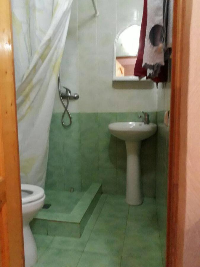 Гостевой Дом У Левы Hotel Gagra Bagian luar foto